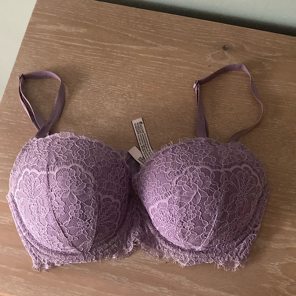 VICTORIA SECRET Lilac Lace Bra